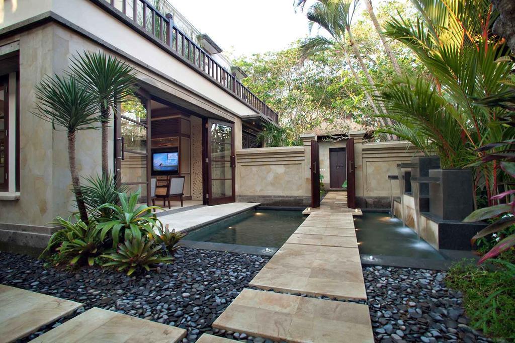 Sundara Oceanside Villa Tanah Lot  Exterior photo