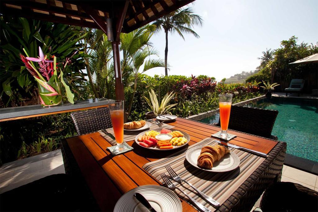 Sundara Oceanside Villa Tanah Lot  Exterior photo