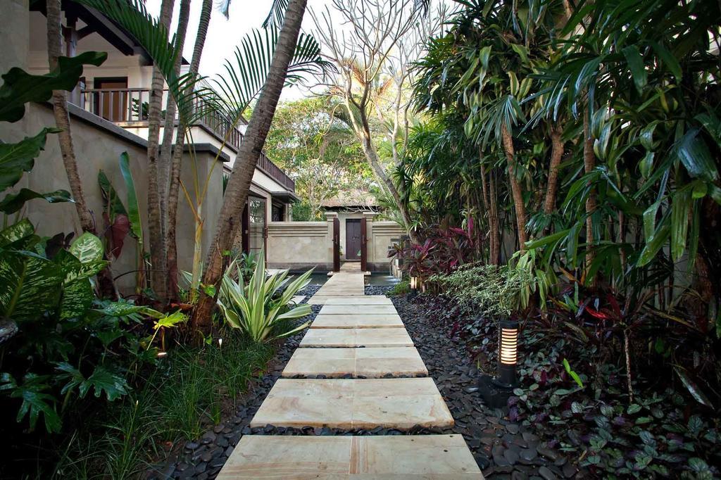 Sundara Oceanside Villa Tanah Lot  Exterior photo